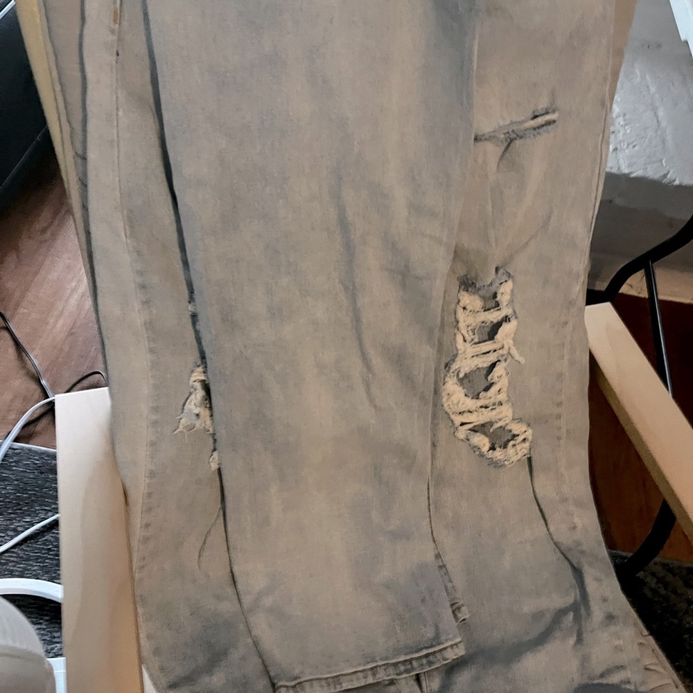 Wild Fable baggy cut torn stone washed Jeans in size 0 and 6 for Women’s